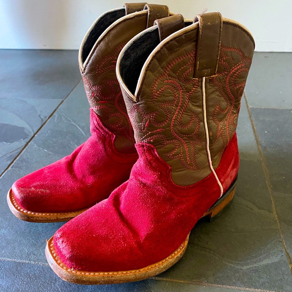 Cowgirl/boy boots